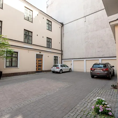2ndhomes Cozy Studio By The Esplanade Park Helsinki